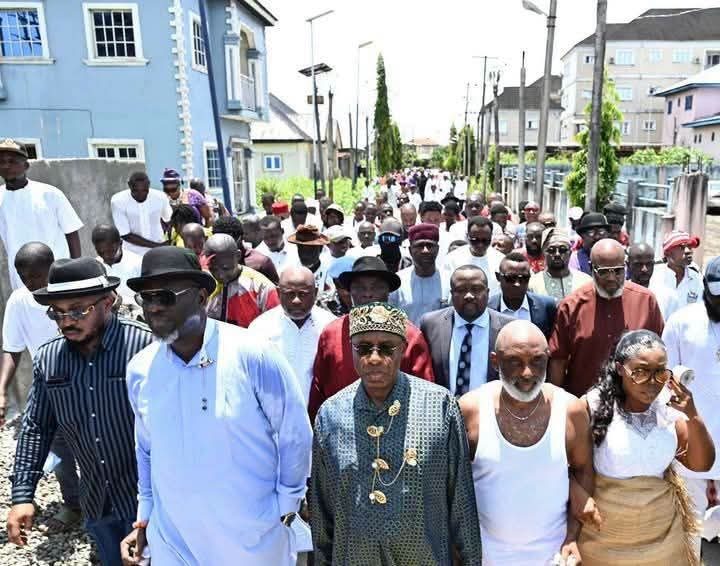ADC deputy governorship candidate David Okumgba holds Okuru-Kaka ceremony in Okrika, Amaechi makes stopover
